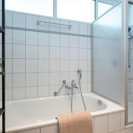 Apartment Le Vacation 3-room-apartment 67qm, Kueche, Netflix, Free-tv Schkeuditz